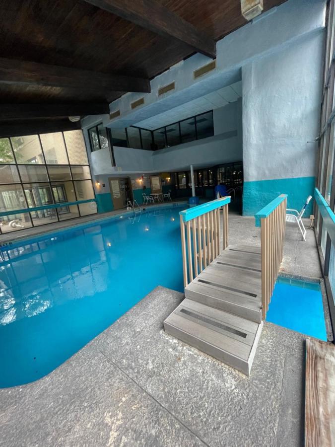 Best Western Plus La Porte Hotel & Conference Center Esterno foto